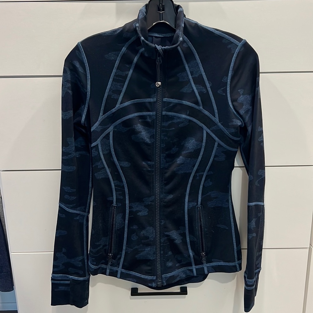 Lululemon camo jacket